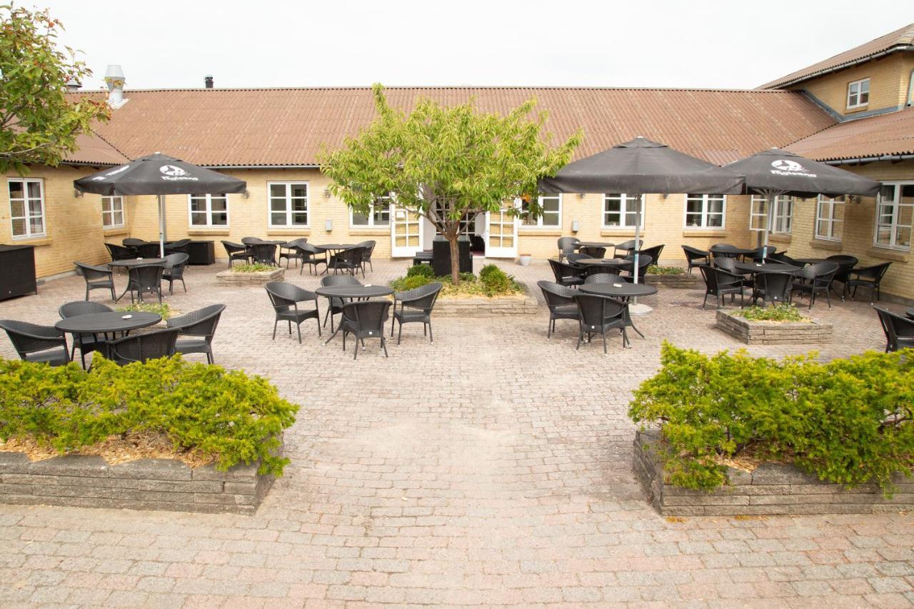 Ronnes Hotel Fjerritslev Exterior photo